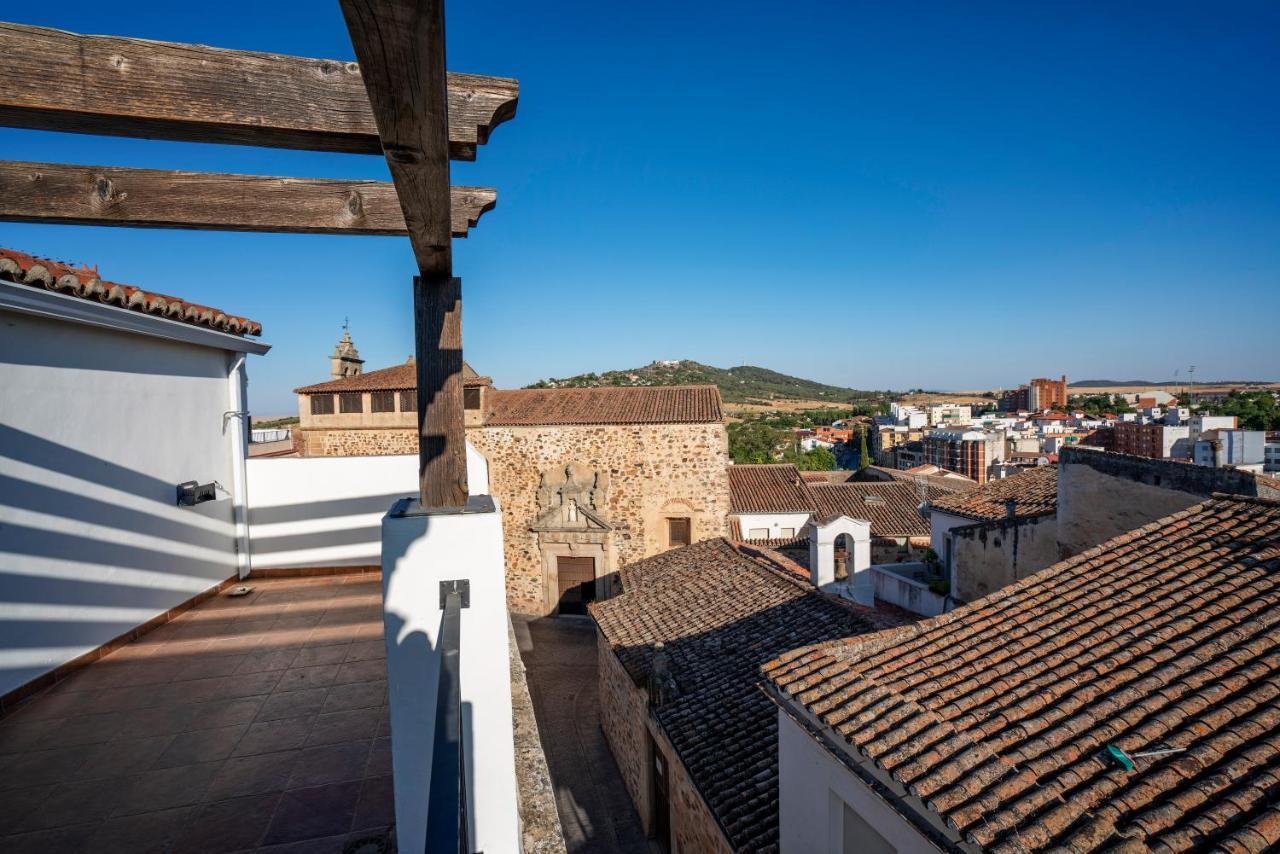 Apartamentos Caceres Historico Centro Luaran gambar