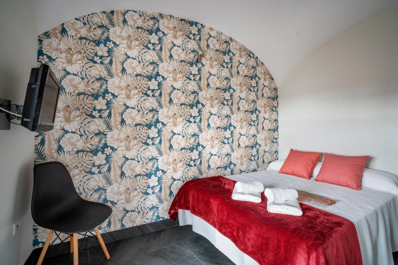 Apartamentos Caceres Historico Centro Luaran gambar